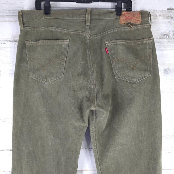 LEVI'S 501 GREEN DENIM ORIGINAL FIT STRAIGHT LEG MEN'S 38X32 BUTTON FLY *STAIN*. - Picture 7 of 16
